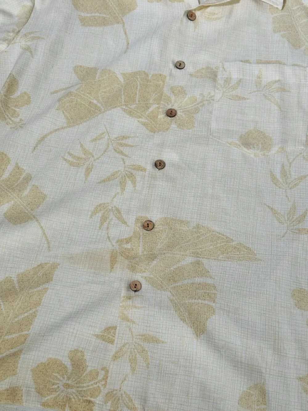 Men’s Maui Trading Company Beige Floral Short Sleeve Polyester Hawaiian Shirt XL